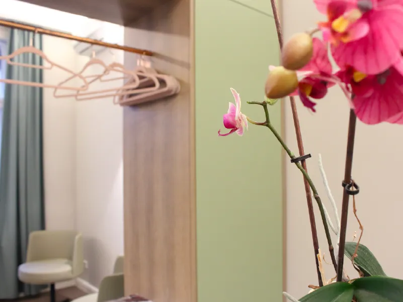 Hyaluron Treatment Interior